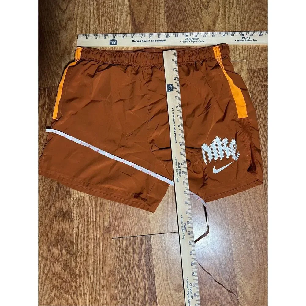 Nike Men's Dri-FIT Run Division Challenger 5